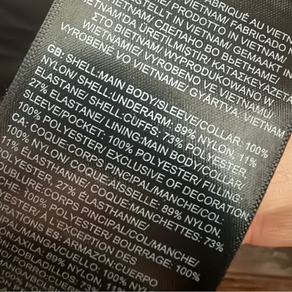 The North Face Women’s Terra Peak Quilted Puffer Jacket, size Medium, Black EUC - Picture 11 of 14